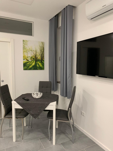 Others 2, CEJM Apartments Merano, Bolzano
