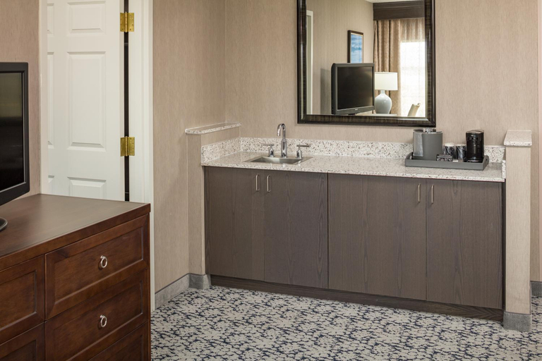Bathroom 4, Inn at Middletown, Middlesex