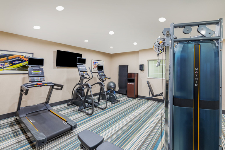 Others 2, Candlewood Suites TYLER, Smith
