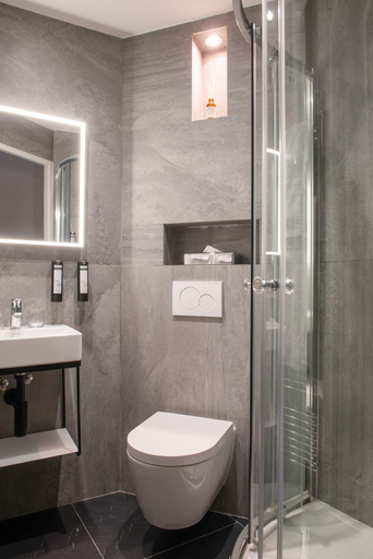 Bathroom 5, Hotel de la Porte Dorée, Paris