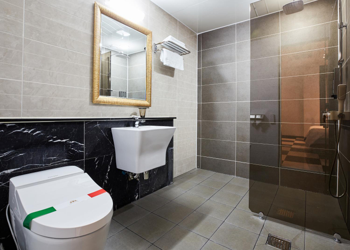 Bathroom 4, Noble Stay Hotel, Jangseong