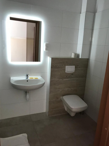 Bathroom 3, Motel Pintal, Gorzów Wielkopolski