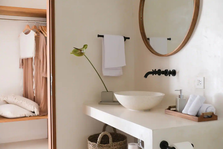 Bathroom 4, Villa Valeria: Mediterranean Style 2 BR Villa in Canggu, Badung