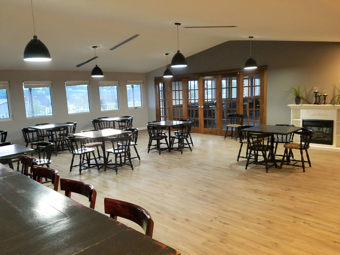 Food & Drinks 5, Ramada by Wyndham Florenceville, Carleton