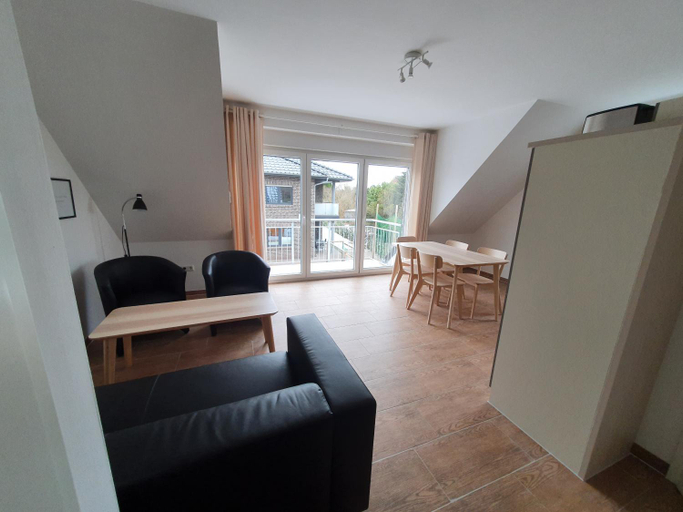 Others 5, Haus Taybeerweg, Aurich