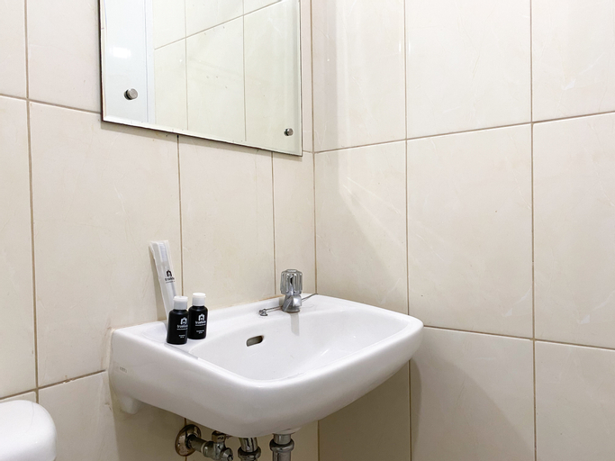 Bedroom 3, Warm Living and Homey 2BR at Springlake Summarecon Bekasi Apartment By Travelio, Bekasi