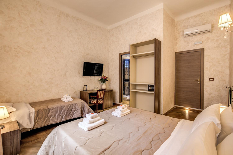 Bedroom 4, AMICI GUEST HOUSE, Rome