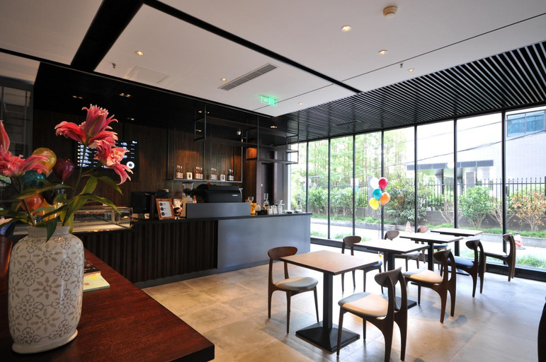 Food & Drinks 5, Gubei Garden Hotel Shanghai, Shanghai