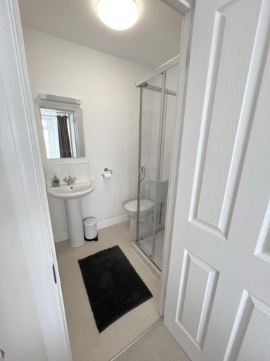 Others 2, 1 Ashford Road Guesthouse, North Somerset