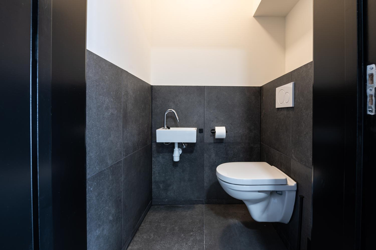 Bathroom 2, Residentie Vlissingen, Vlissingen