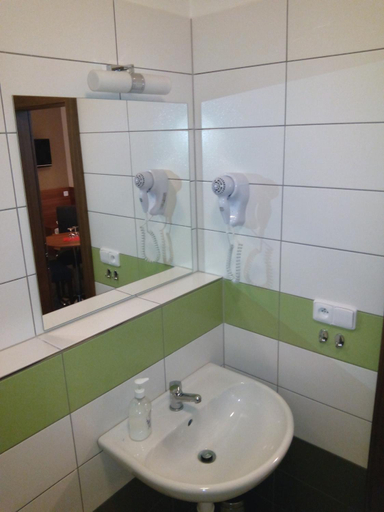 Bathroom 4, Hotel Arkada, Vyškov