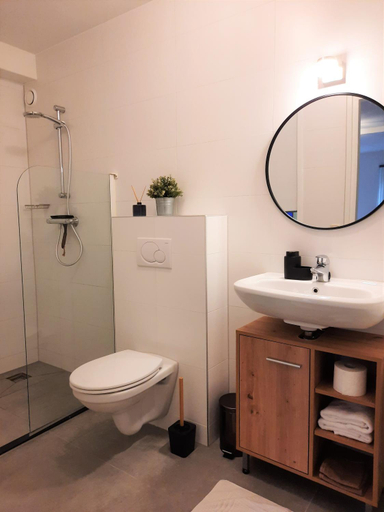 Bathroom 2, Auberge A gen Kirk B&B, Vaals