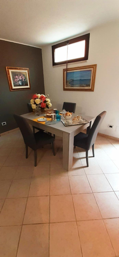 Others 4, La Via del Mare sei gia a Casa, parcheggio per Moto e Bici, Oristano