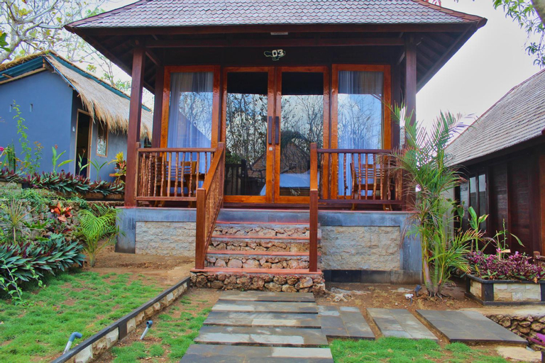 Exterior 7
