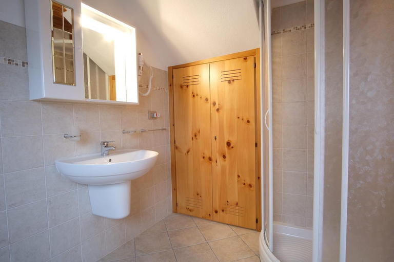 Bathroom 4, Chambres d'Hotes Rue Saint Bernard, Aosta