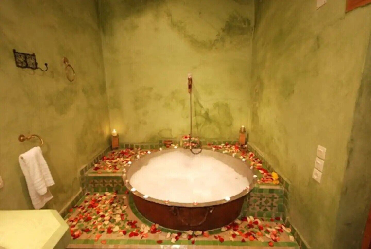 Bathroom, Riad Dar Benares, Fès