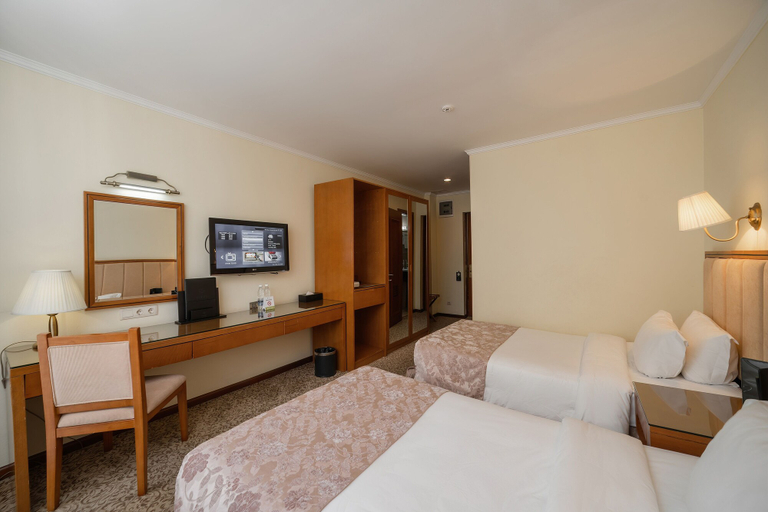 Bedroom 3, Jannat Resort, Alamüdün