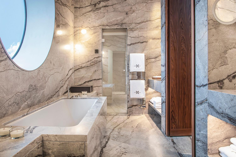 Bathroom 5, Jiva Hill Resort - Geneve, Ain
