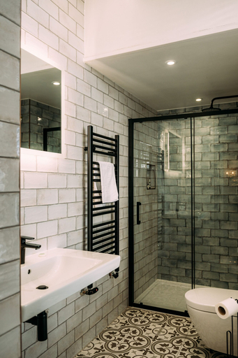 Bathroom 4, The Queens Hotel Lytham, Lancashire