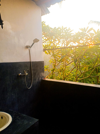 Bathroom 15
