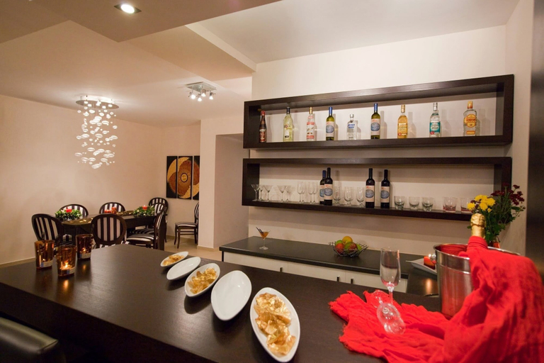 Food & Drinks 5, Sandy Point Villas, Crete