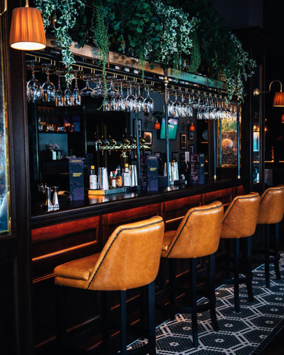 Food & Drinks 3, Parkview Hotel