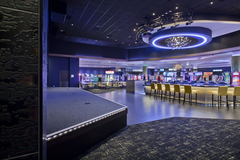 Food & Drinks 5, Walker's Bluff Casino Resort, Williamson
