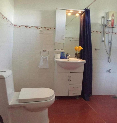 Bathroom 2, Tauig Beach Resort, Moalboal