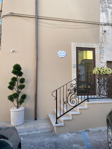 Others 2, Al vicoletto, Taranto