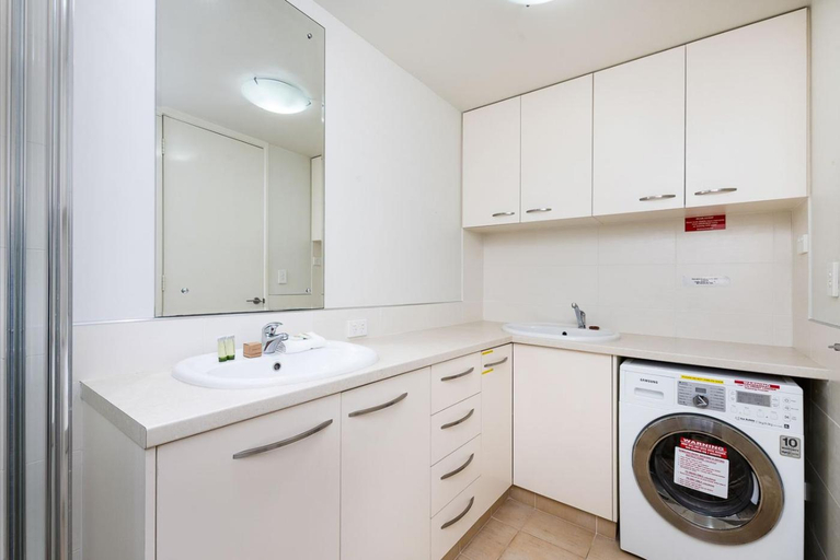 Bathroom 2, Fremantle Harbourside Apartments, Fremantle