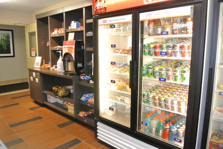 Food & Drinks 3, Candlewood Suites WASHINGTON-FAIRFAX, Fairfax