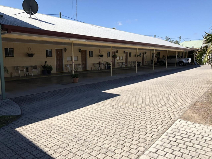 Others 4, Bororen Hotel Motel, Miriam Vale