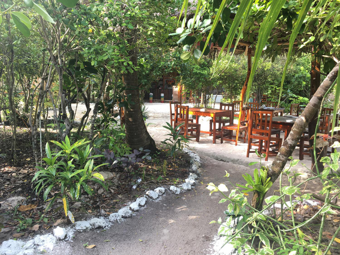 Food & Drinks 4, Mount Zion Lodge, Kati