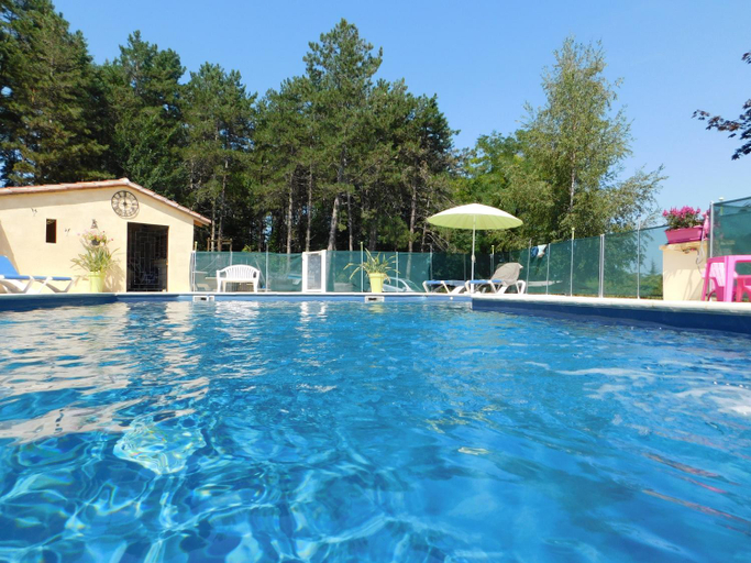 Others 5, roquebrune, Dordogne