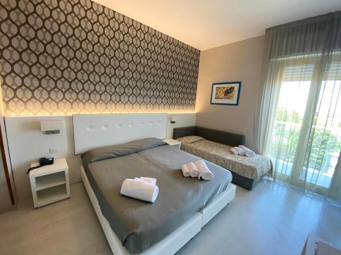 Bedroom 4, Hotel Biancamano, Rimini