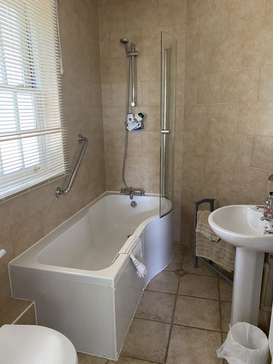 Bathroom 3, The Hall Farm B & B, Cambridgeshire