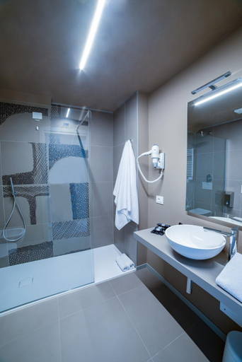 Bathroom 3, K-Farm, Vicenza