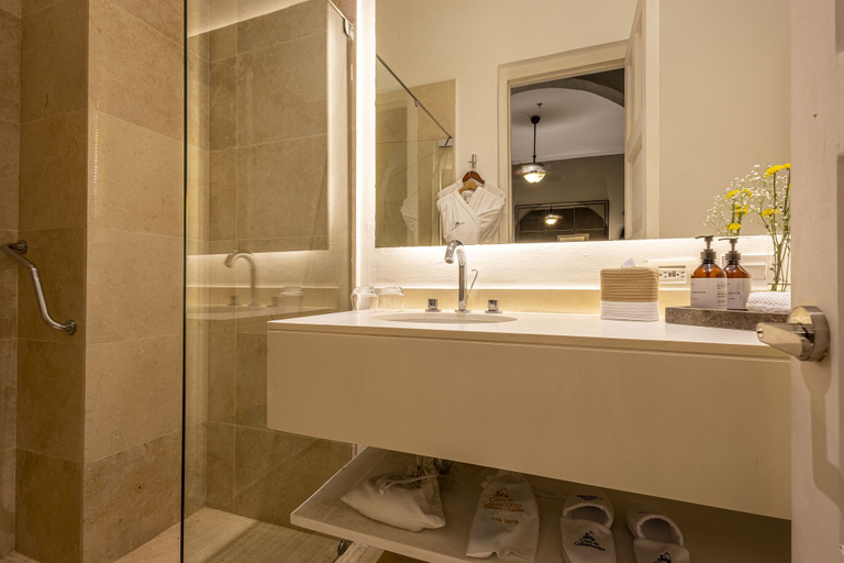 Bathroom 5, Hotel Casa del Gobernador, Cartagena de Indias