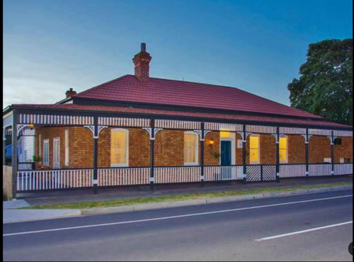 Others 5, Blackwood House, Yarra Ranges - North