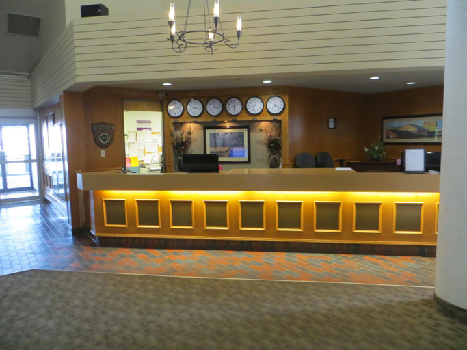 Public Area 3, Paradise Inn & Conference Centre, Division No. 19