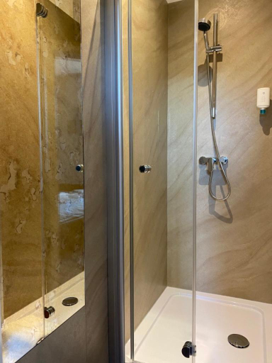 Bathroom 5, Boutique Hotel Schulz Classic, Region Hannover