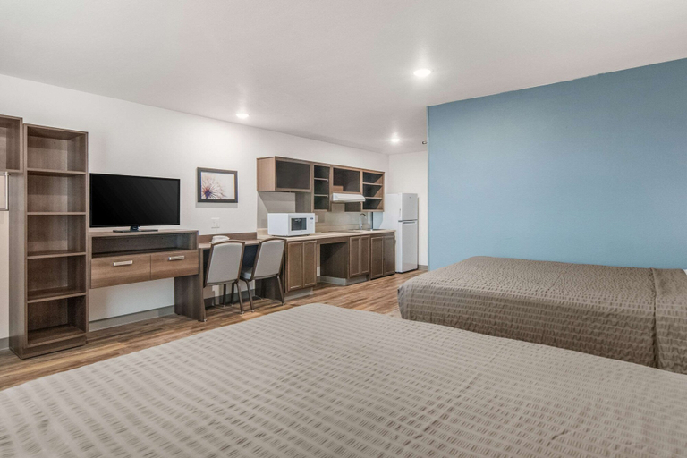 Bedroom 2, WoodSpring Suites North Ft Worth Alliance TX Speedway, Tarrant