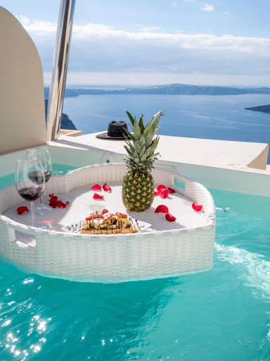 Food & Drinks 5, CALDERA CLIFF ILLUSION SUITES, South Aegean