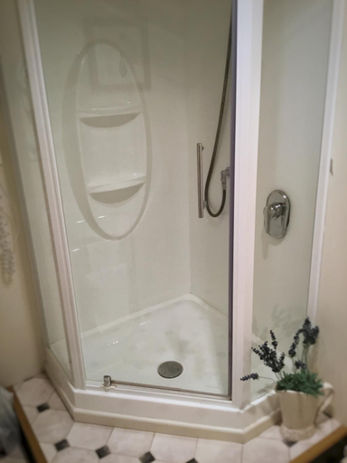 Bathroom 3, Royal Mail Hotel, Southland