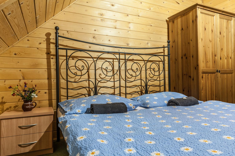 Others 2, Koliba Likava, Ružomberok