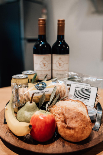 Food & Drinks 5, Tomfoolery Winemaker's Cottage Barossa Valley, Barossa - Angaston