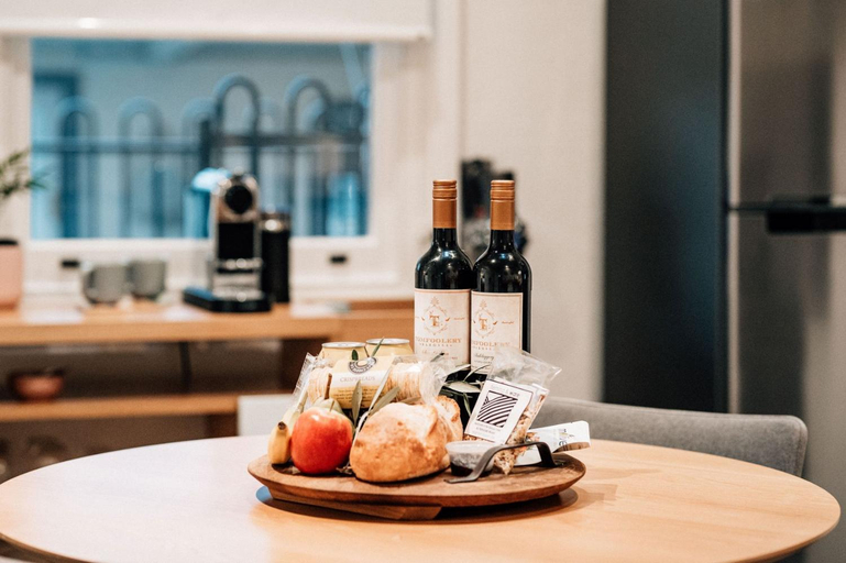 Food & Drinks 4, Tomfoolery Winemaker's Cottage Barossa Valley, Barossa - Angaston