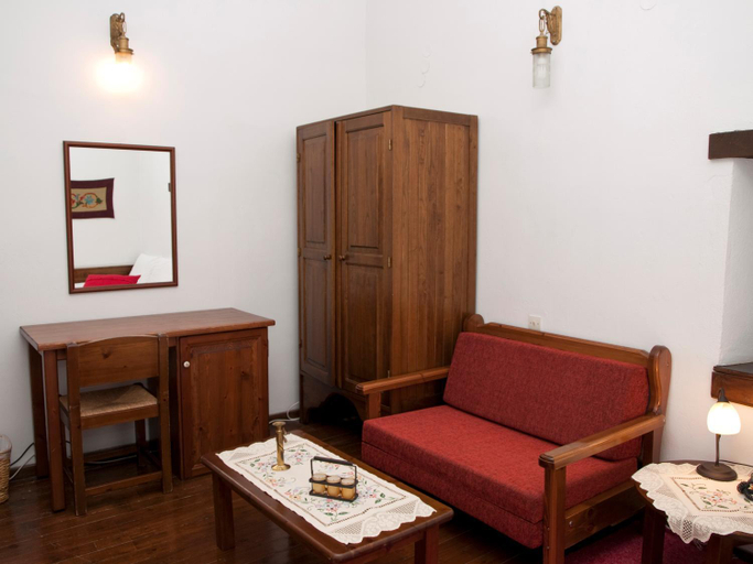 Others 4, Mansion Karagiannopoulou, Thessaly