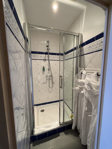 Bathroom 5, Chateau de Roquelune, Hérault