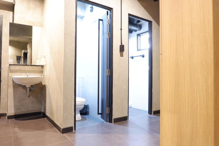 Bathroom 6